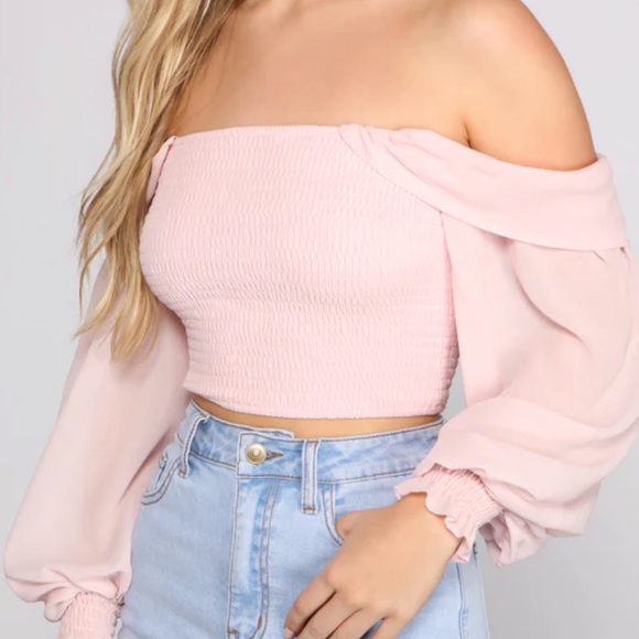 Fashion Nova Pink low Top - Picture 2 of 3